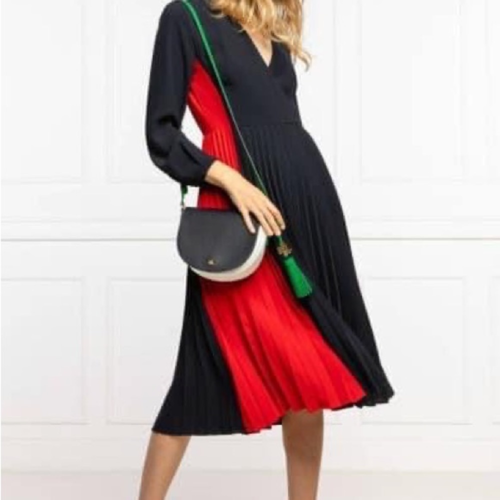 COPY - BNWT Tommy Hilfiger Women Navy Long Sleeve Color Block Midi Dress.